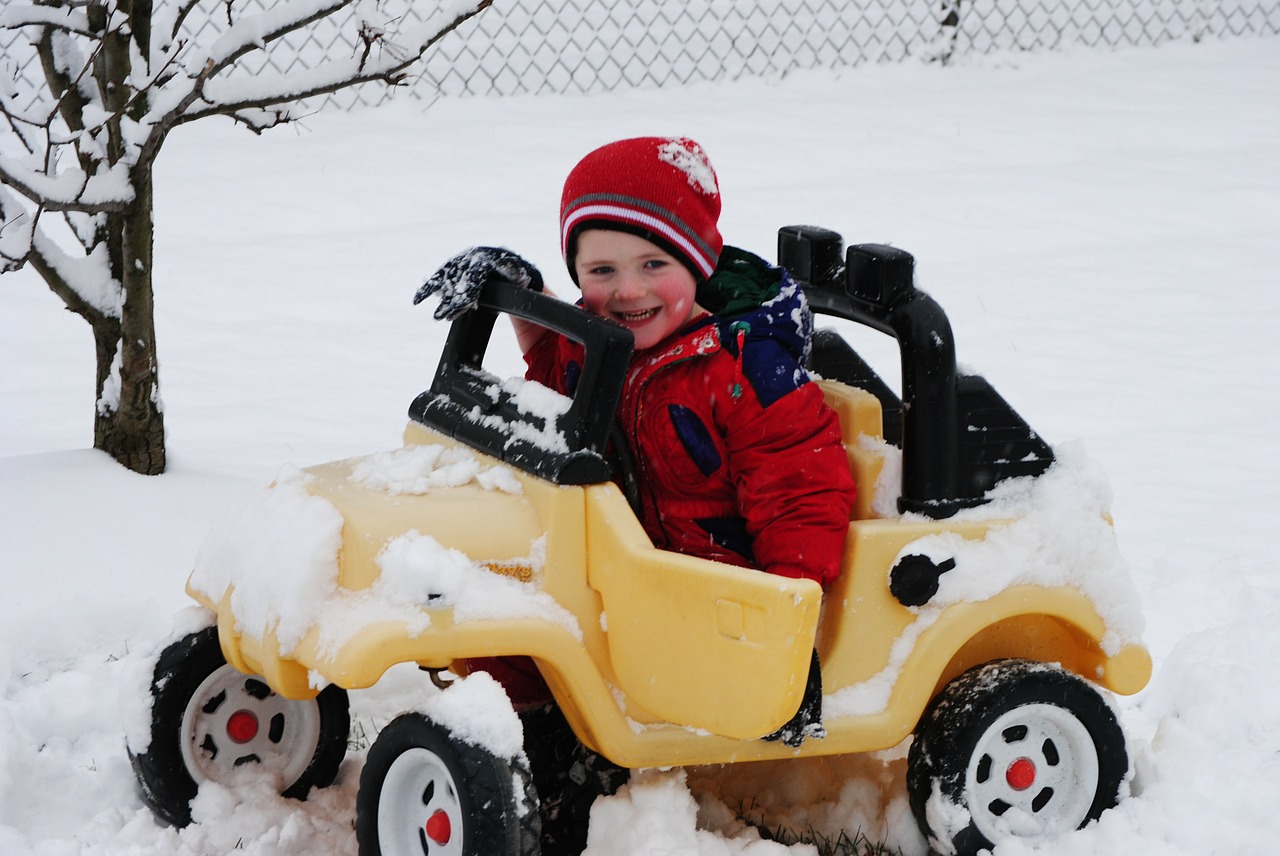 How to Keep Kids Safe in Cars During Cold Weather